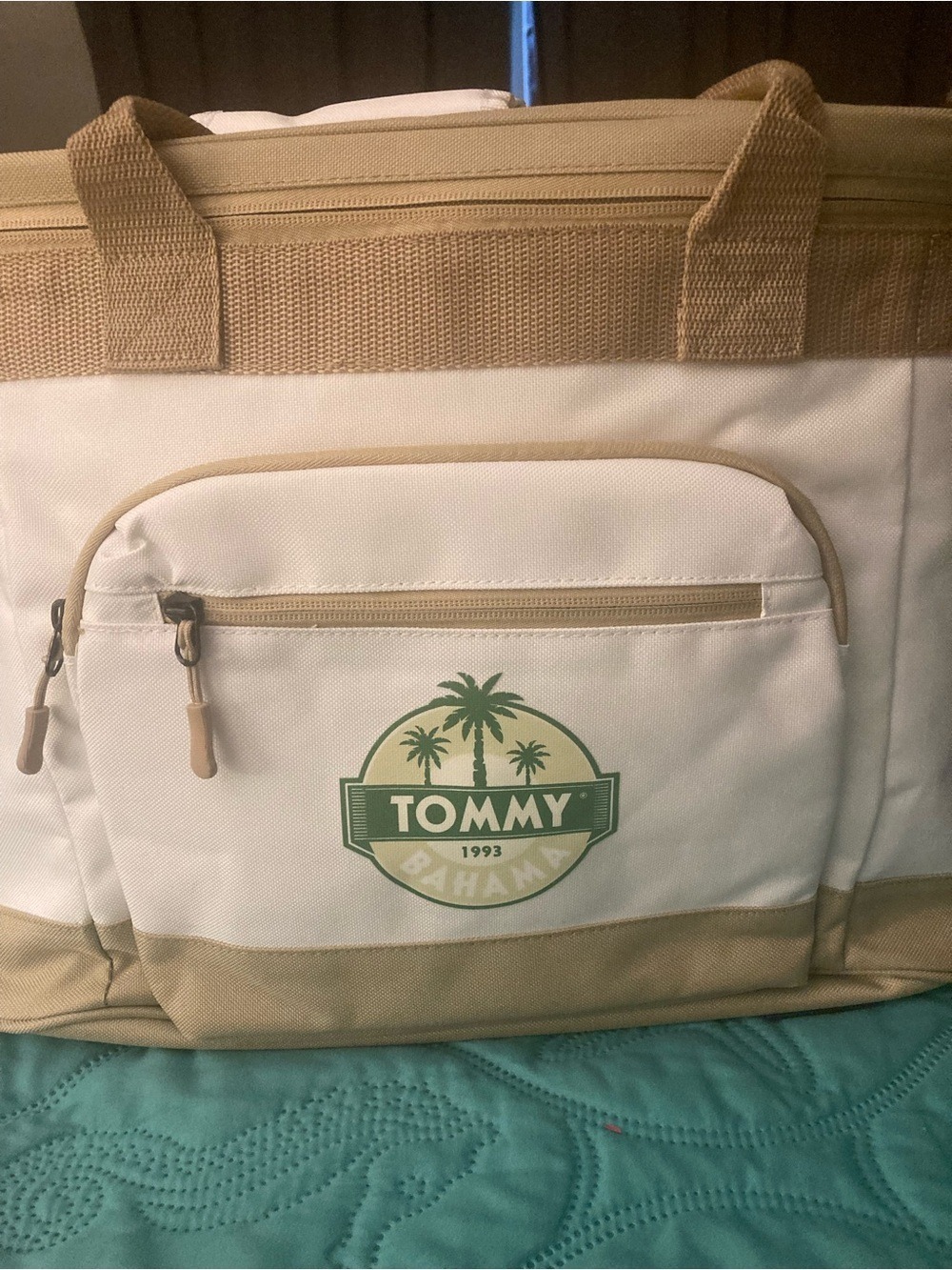 Tommy Bahama Insulated Travel Duffle Tote with Palm Logo NWT